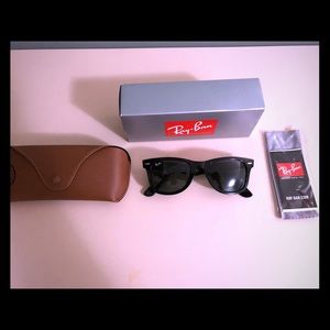 Ray-Ban Wayfarer Ease